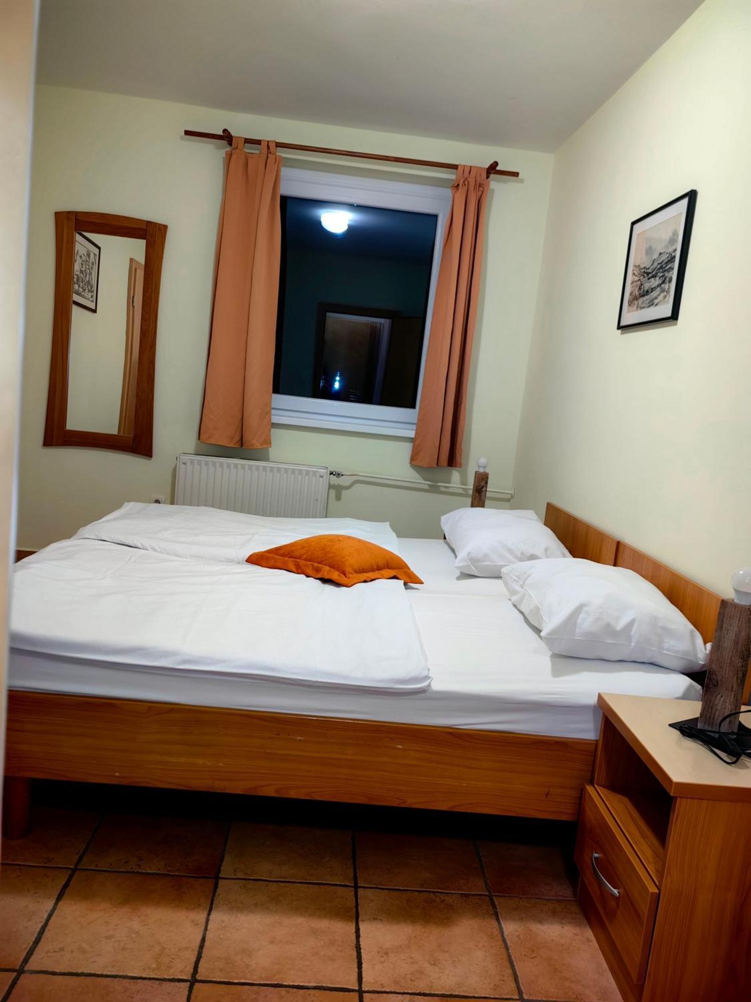 Hotel Kovac Osilnica Exterior photo